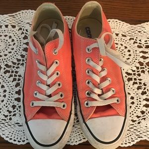 Converse unisex shoes